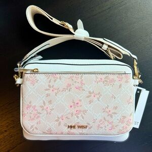 NWT NINE WEST Maely Crossbody with Web Strap - White and Pink Floral Print